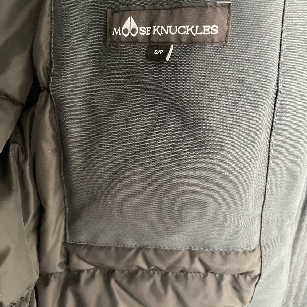 Women’s Moose Knuckle Down Parka Jacket Size Small Navy - Picture 9 of 15